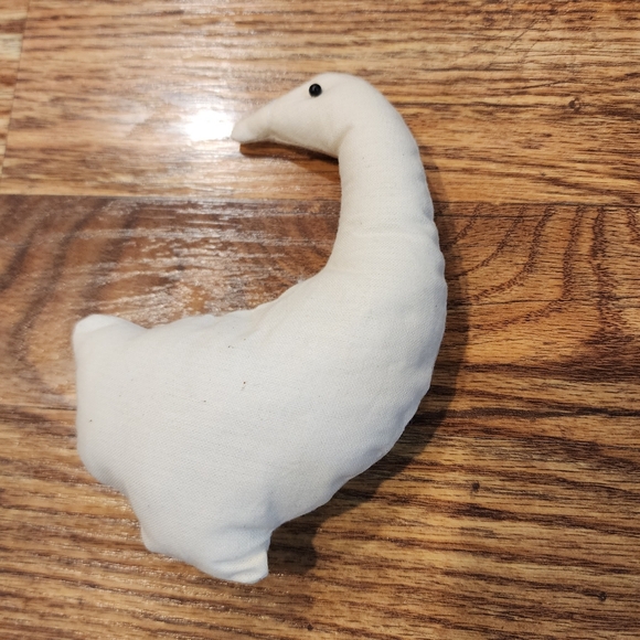 Vintage Unfinished Muslin Fabric Plush Ragg Doll Goose With Beaded Eyes - Picture 2 of 5